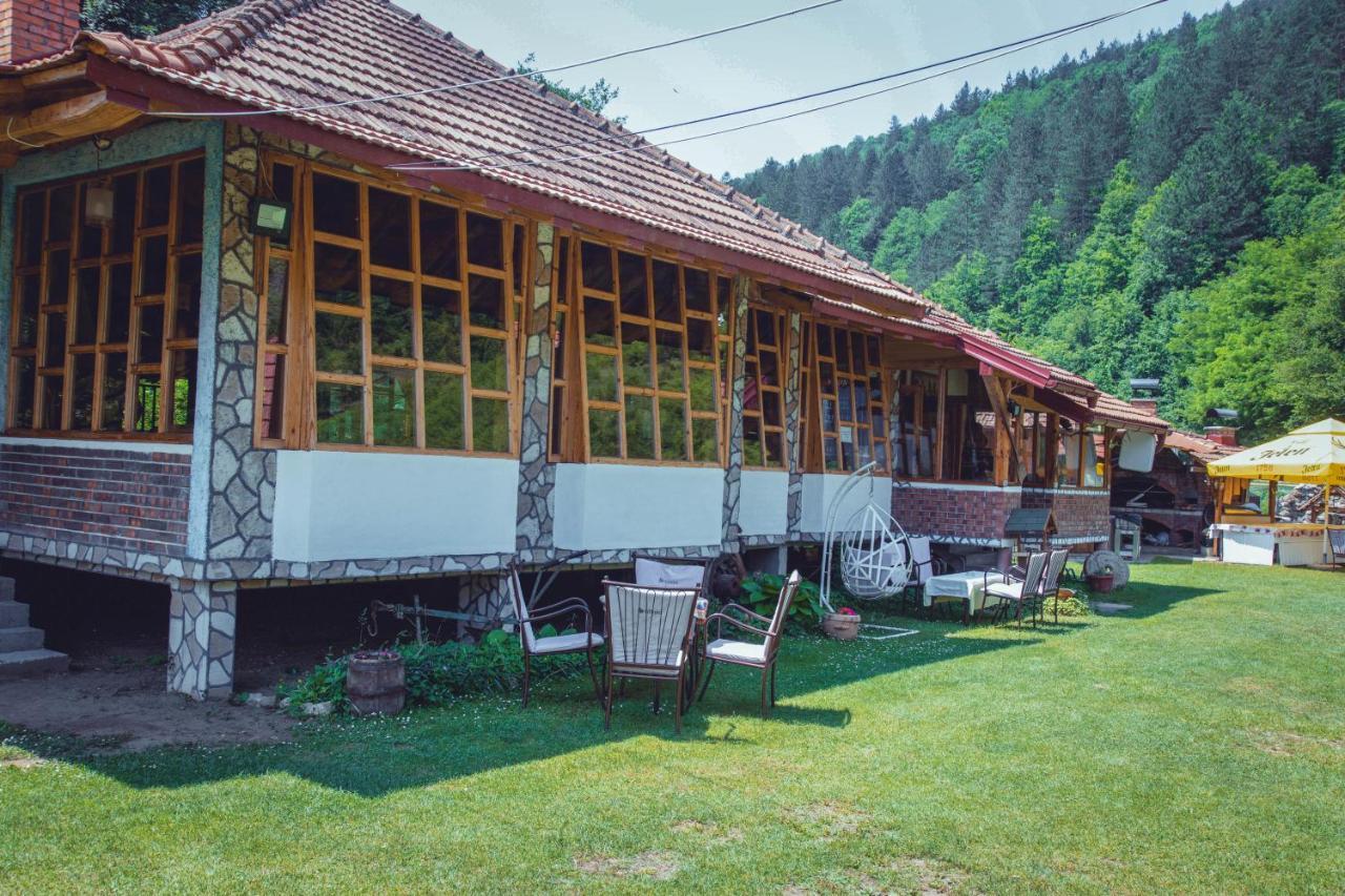 Rafting Kamp Dvije Vrbe Hotel Foca Bagian luar foto