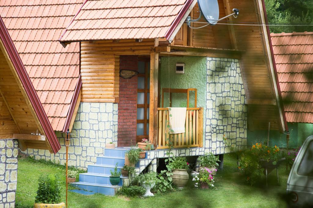 Rafting Kamp Dvije Vrbe Hotel Foca Bagian luar foto
